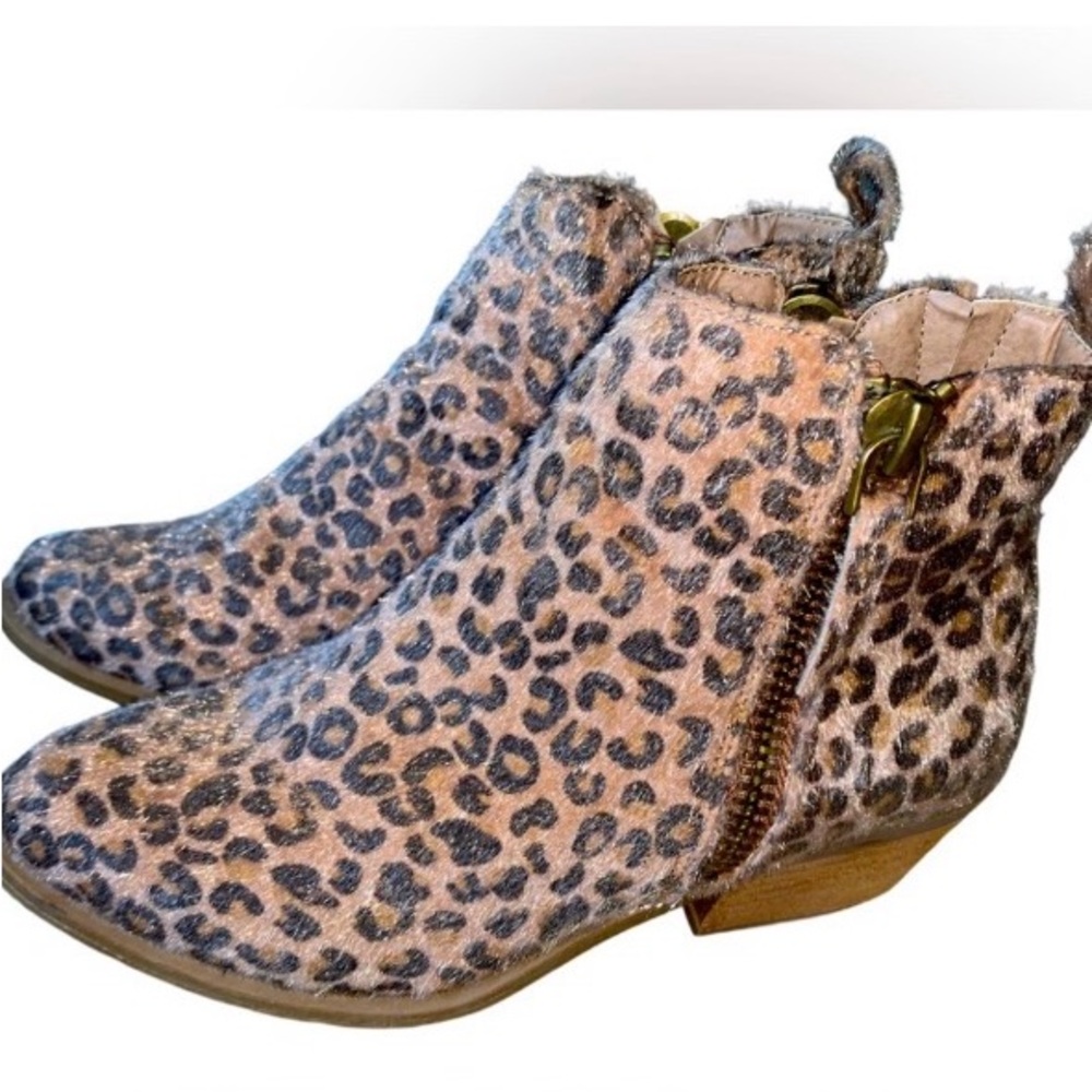 Very G Dynamite Faux Fur Leopard Ankle Boots/Booties 8.5 Casual Neutral Glam